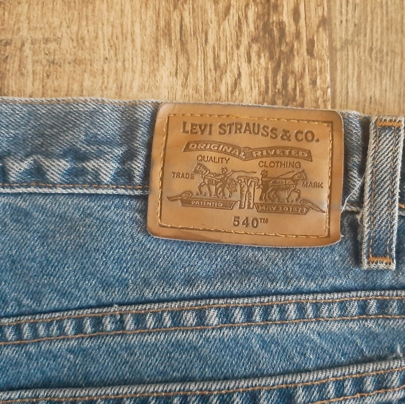 Levi's 540 Orange Tab Relaxed Jeans 90s EUC 42x32 Measures 42x32 - Picture 2 of 12